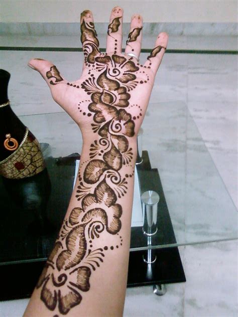Get started with Mehndi: Introduction to mehndi