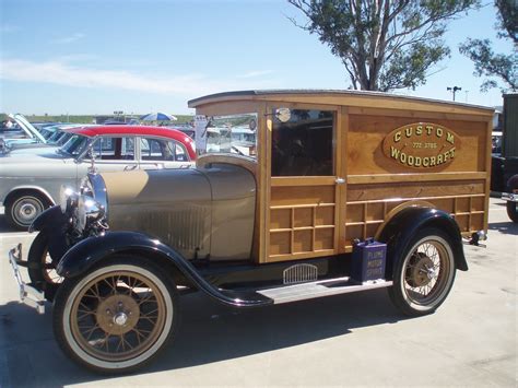 Blog Post | The Knotty History of the Woody Wagon | Car Talk