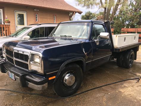 1992 Dodge D250 | Barn Finds