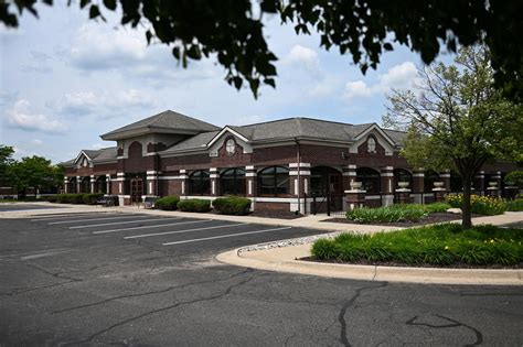 National retailer to occupy former Stillwater Grill in Okemos, 2 other ...