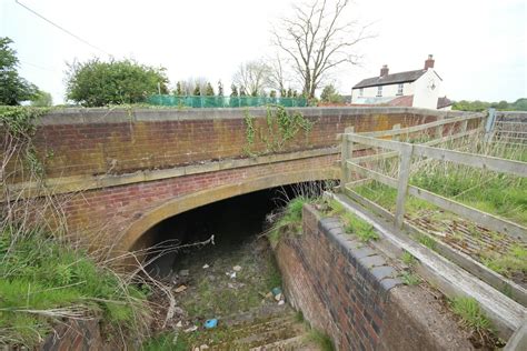 LICHFIELD CANAL Heritage Towpath Trail Part 2 — Shorthand Social