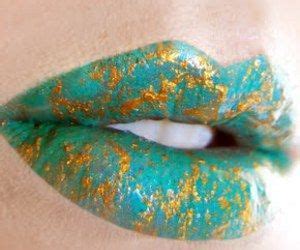 Lip Art Makeup, Lipstick Art, Lipstick Colors, Lip Colors, Lipsticks, Gold Lipstick, Lippies ...