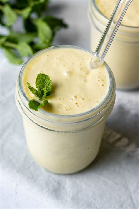 Mango-Mint Yogurt Smoothie - My Quiet Kitchen