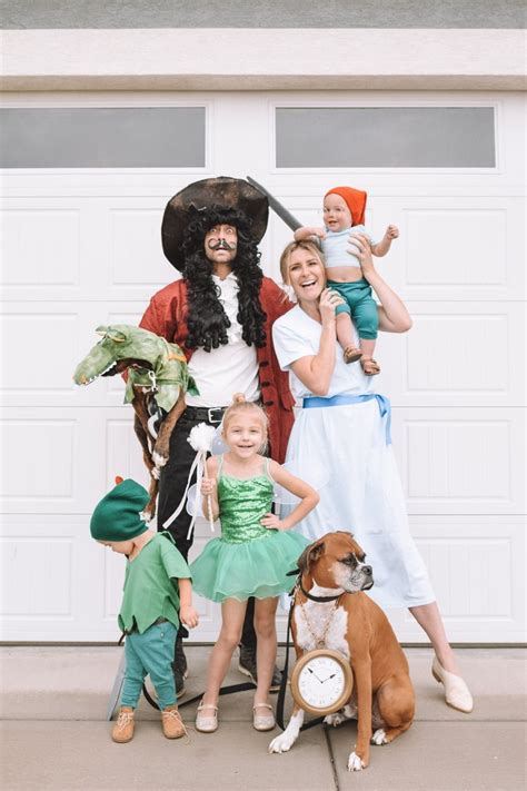 6 Family Halloween Costume Ideas — The Overwhelmed Mommy Blog