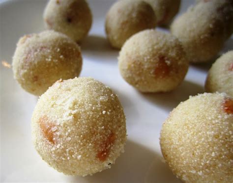 Rava Laddu — Spiceindiaonline