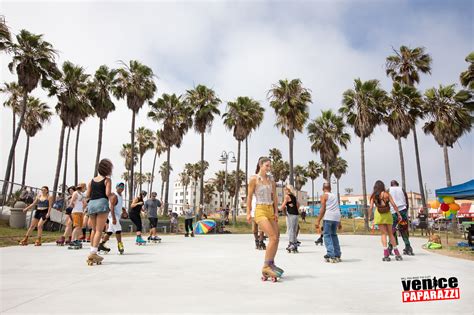 » Every weekend: DJ & free skate lessons at the Venice Beach Skate Dance Plaza