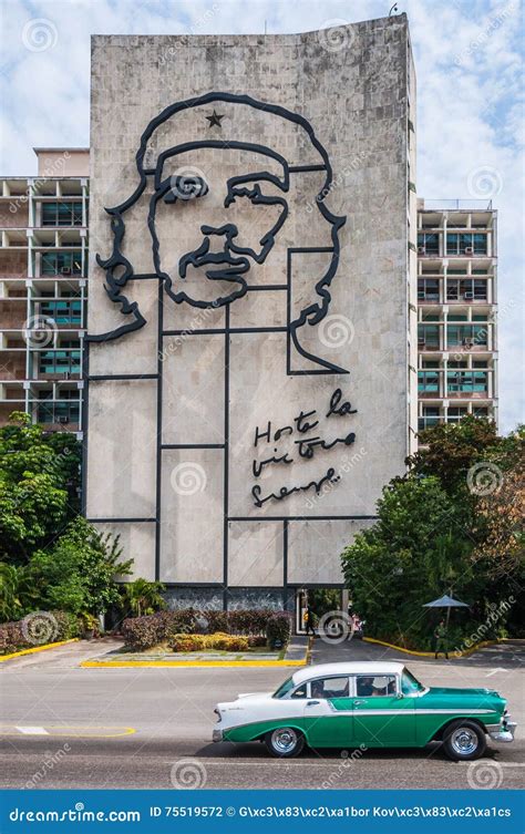 Che Guevara on the Wall in Havana, Cuba Editorial Photography - Image ...