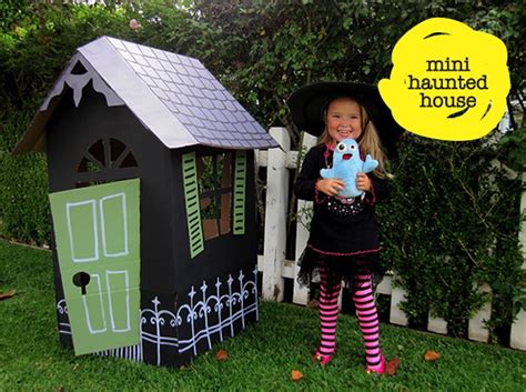 Mini haunted house for the kids. | Halloween haunted house diy, Haunted house diy, Haunted house ...