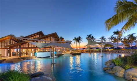 Why is the Radisson Blu Fiji the best choice for families!