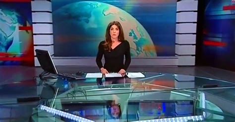 Viewers Drooling Over Anchorwoman's Daring Outfit | Obsev