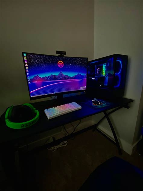 Finally got my station setup properly. I’m new to this but how did I do? : r/battlestations