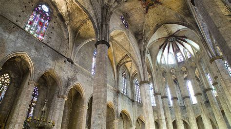 Basílica de Santa María del Mar, un templo de novela