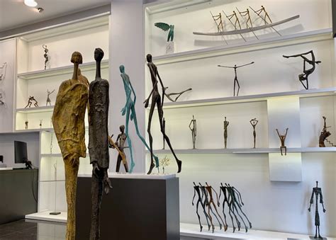 Yanni Gallery – Original Artwork and Sculpture in Athens