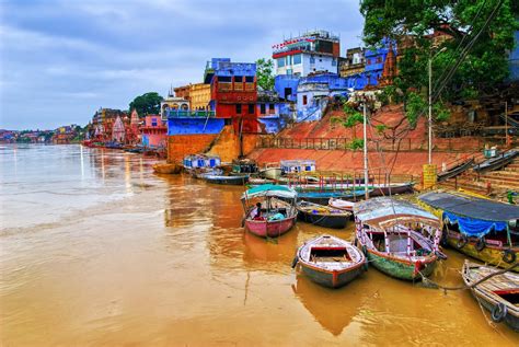 Study reveals the extent of microplastic contamination in the Ganges River - Earth.com