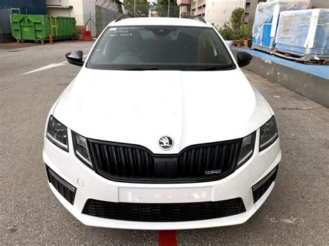 Skoda Octavia Estate vRS White - SGCARS4U.com Pte Ltd