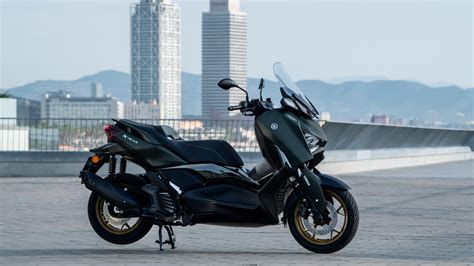 XMAX 125 Tech MAX 2023 - Plattner Motors | Ovlašteni diler za prodaju motocikala i drugih ...