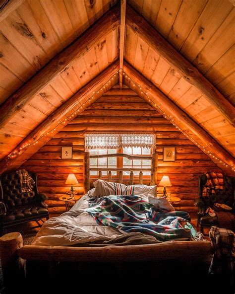 Tiny House Cabin, Cabin Life, Cabin Homes, Log Homes, Cozy House, Cozy Bedroom Colors, Primitive ...