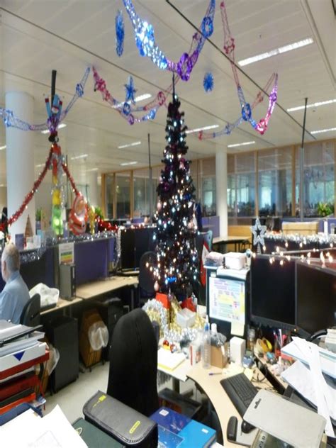 bay decoration themes in office for christmas | Billingsblessingbags.org