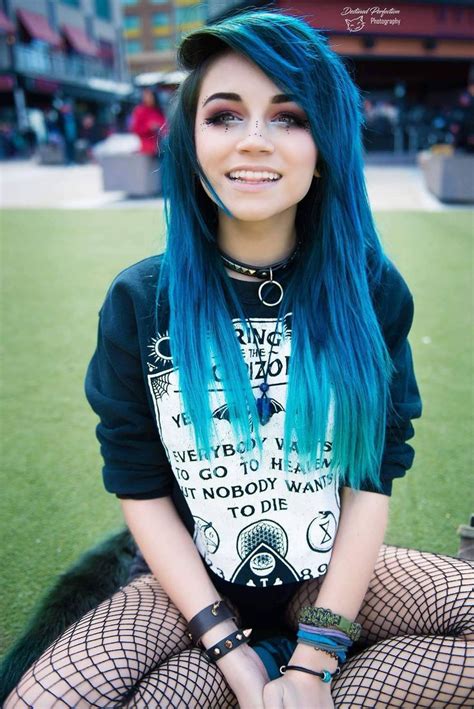 Emo , Scene Girls : Photo | Scene hair, Emo hair, Girl hairstyles