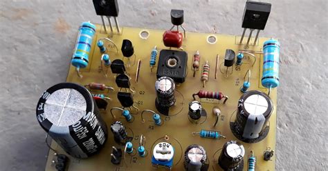 10W Stereo Audio Amplifier with Transistors · One Transistor