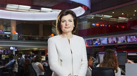 BBC newsreader Jane Hill reveals breast cancer treatment - BBC News