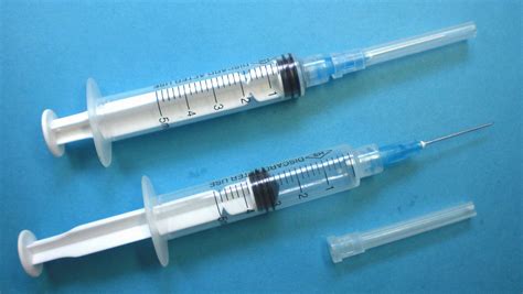 Factory Directly Sale 5ml Medical Self Destructive Syringe with or Without Needle - China ...