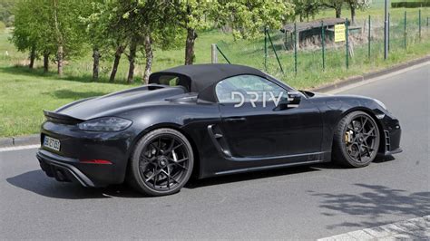 2023 Porsche 718 Spyder RS caught testing - Drive