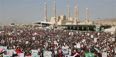 Yemen: Houthis protest against US-UK air strikes