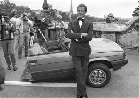 Pin by Zafar Ahmed on 003-James Bond 007 | Roger moore, Behind the scenes, James bond