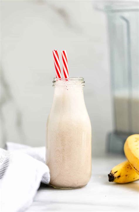 5 Minute Vegan Banana Milk - Eat With Clarity