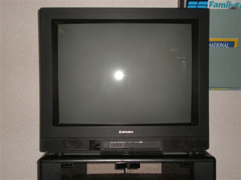 File:Mitsubishi 20 inch TV.JPG - Wikimedia Commons