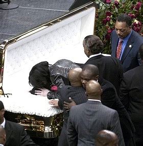 Hot News: Michael Jackson Funeral Pics