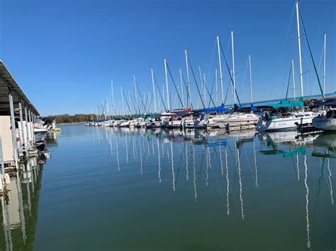 Lynn Creek Marina, Joe Pool Lake, Grand Prairie, Texas | Suntex Marinas