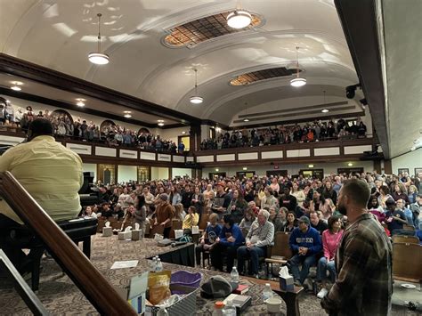 Asbury University chapel service turns into multi-day revival | WEKU