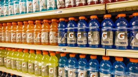 Water vs. Gatorade: Which is better to drink when you exercise? - CNET