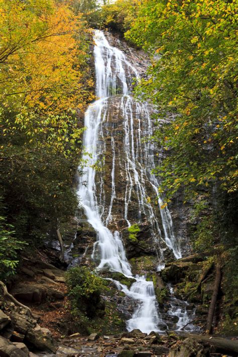 Waterfalls in Western NC – Boyd Mountain Log Cabins