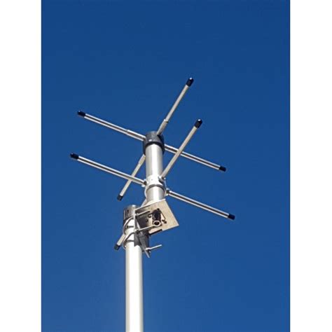 Turnstile crossed dipole antenna for 430 - 440Mhz (70cm)