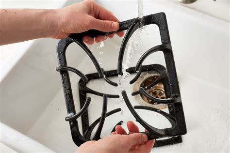 How To Clean Enameled Cast Iron Stove Grates: gallery image 5 Cleaning ...