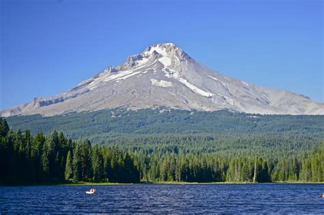 Trillium Lake - Hike Oregon