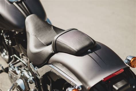 harley breakout custom seat - Rubye Speed