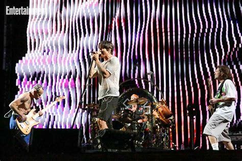 Lollapalooza 2023 photos: See Red Hot Chili Peppers, Kendrick Lamar perform