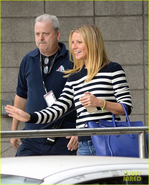 Photo: gwyneth paltrow gives daughter apple an instagram shout out 05 ...