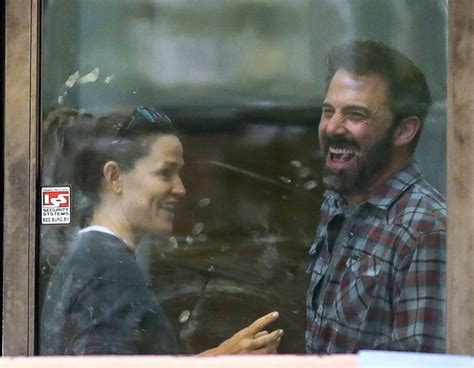 See Jennifer Garner and Ben Affleck Laughing Together