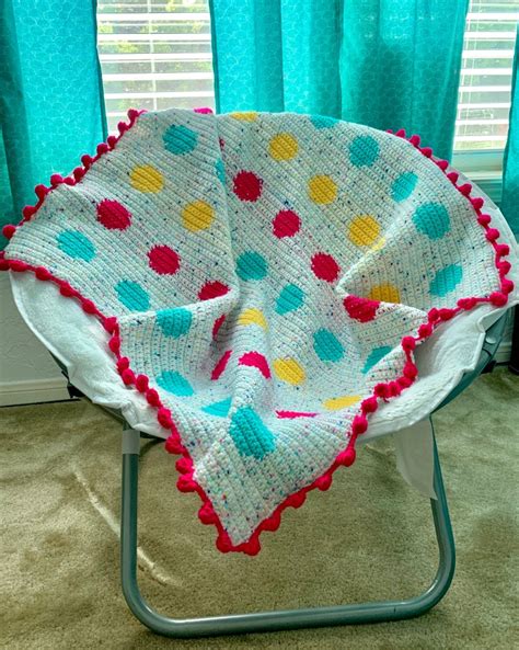 Polka Dot Blanket - Free Crochet Pattern - OkieGirlBling'n'Things