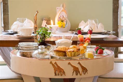 Giraffe Manor | Best Kenya Safari Lodges | Art Of Safari