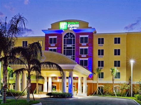 Affordable Port St. Lucie Hotels | Holiday Inn Express & Suites Port St. Lucie West