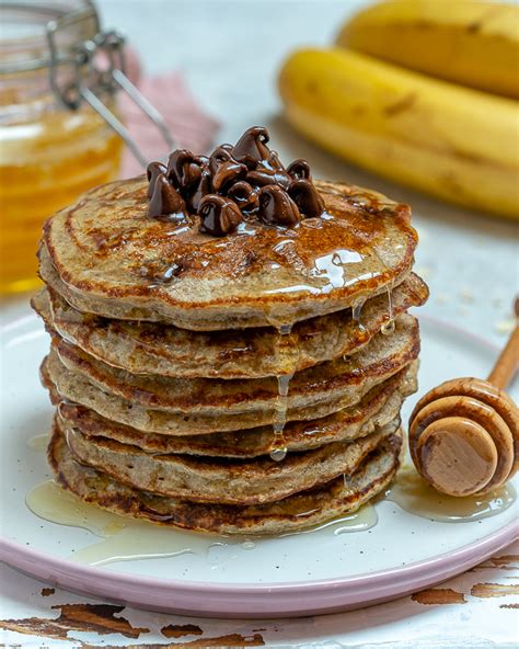 These Simple & Clean Chocolate Chip Protein Pancakes are Weekend Winners! | Clean Food Crush