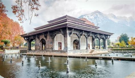 Shalimar Garden Srinagar: Travel guide