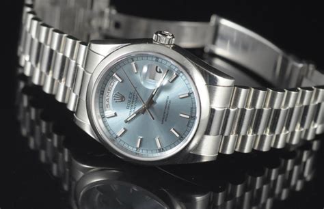 ROLEX DAY-DATE REF. 118206 PLATINUM | Romain Réa