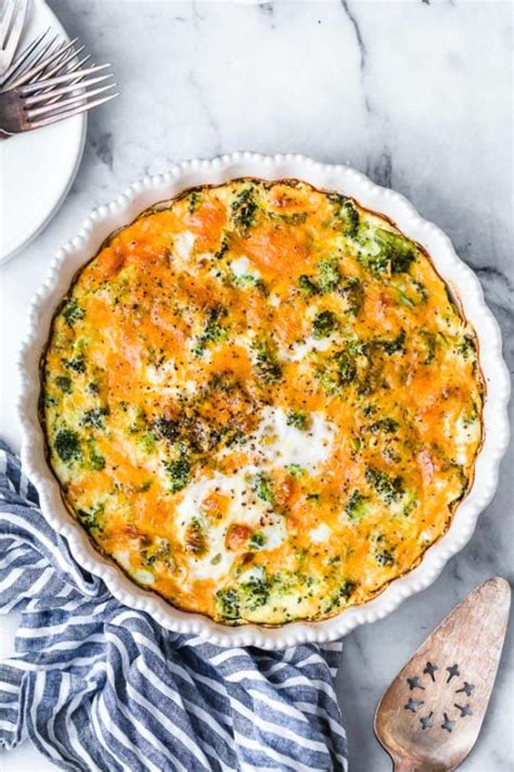 Crustless Broccoli Cheddar Quiche (Low-Carb)